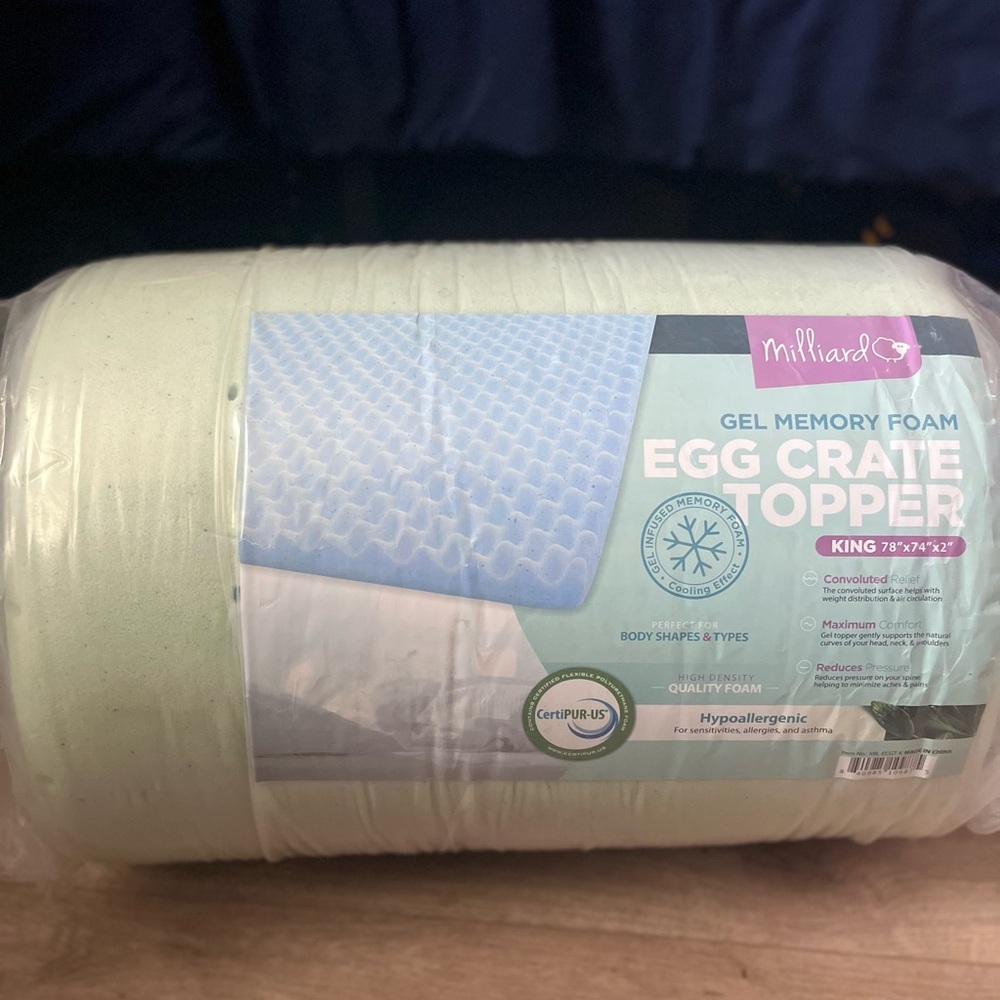 King size 78”x74”x2” mattress topper.